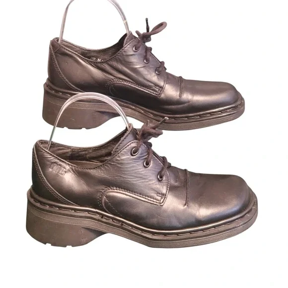 Dr. Martens 9264 Air Cushioned Sole Womens Shoes Black Leather Size 6 ENGLAND - Picture 9 of 15